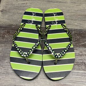 NWOT Very Bradley navy and green flip flops.          Size 9/10